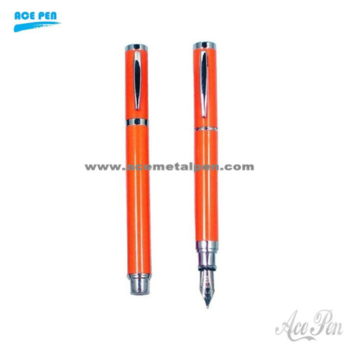 Metal twin pen gift set with roller pen and fountain pen