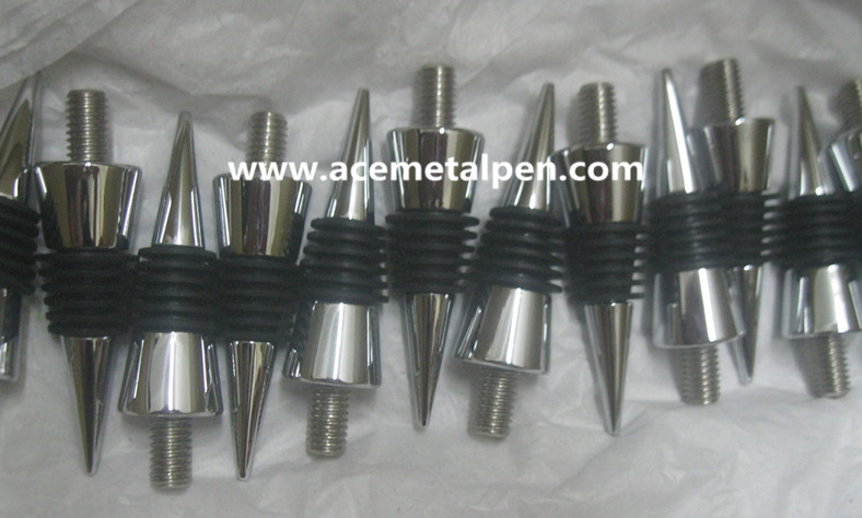 Bottle Stopper in Chrome