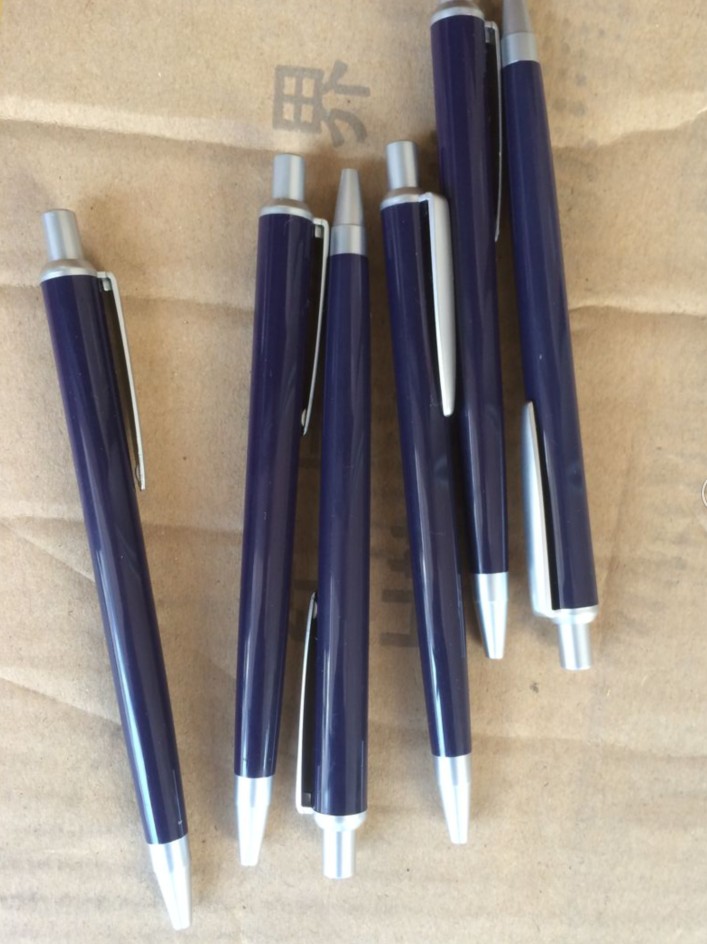 Click Plastic Ball pen for hotel promotion